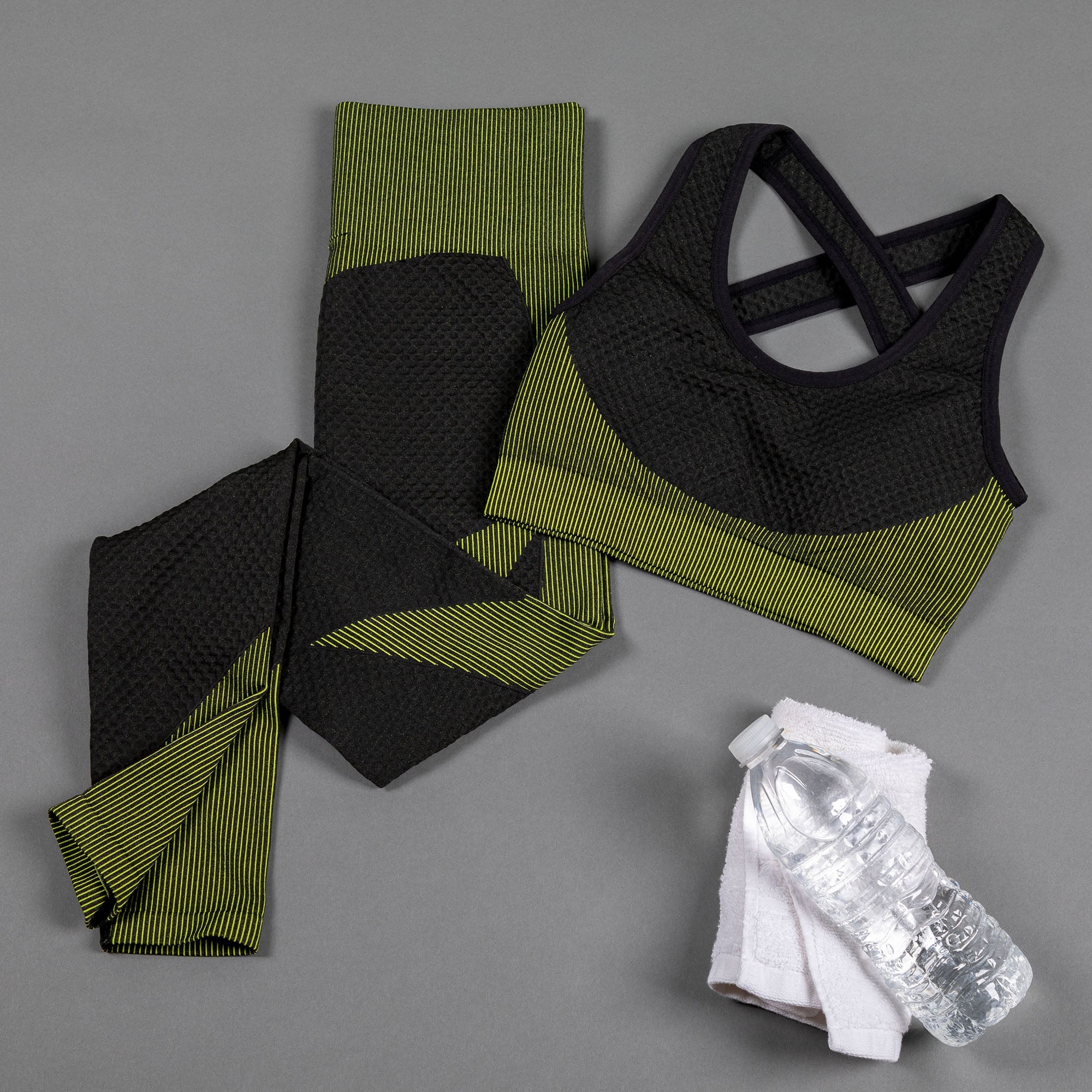 Textured Leggings & Sports Bra Set – Women’s Workout Activewear