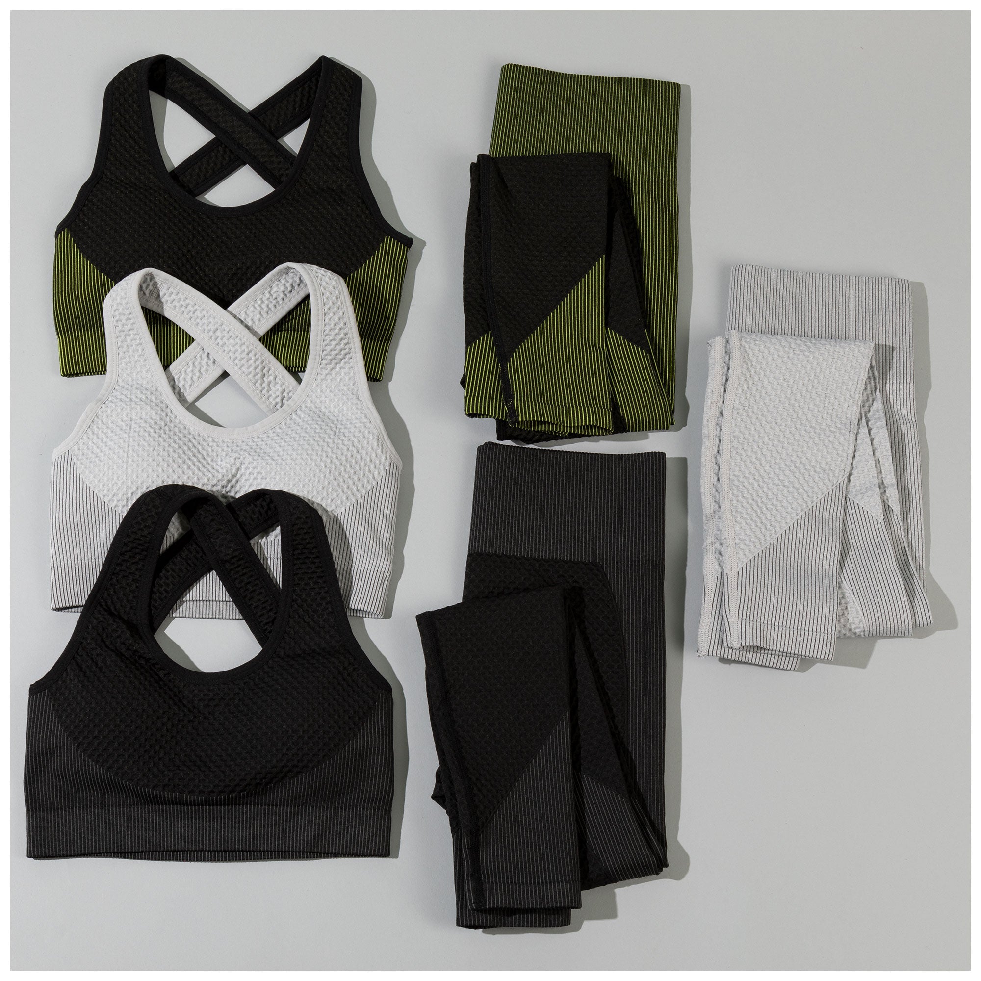 Textured Leggings & Sports Bra Set – Women’s Workout Activewear